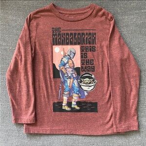 🌟 Old Navy Medium Boy’s Star Wars Mandalorian Shirt – Epic Style! 🛡️